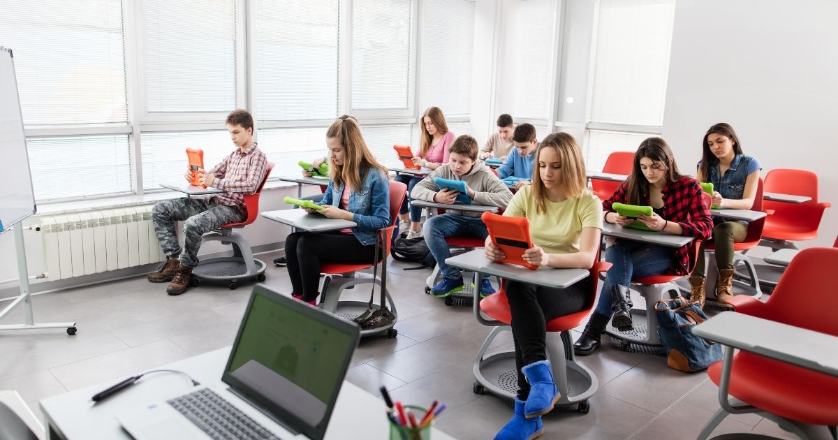 دراسة اللغة في تركيا 2026: دليل تكاليف أفضل المعاهد والفيزا والسكن